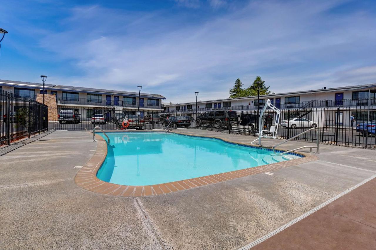 6-ukiah, Ca - North 3* Ukiah
