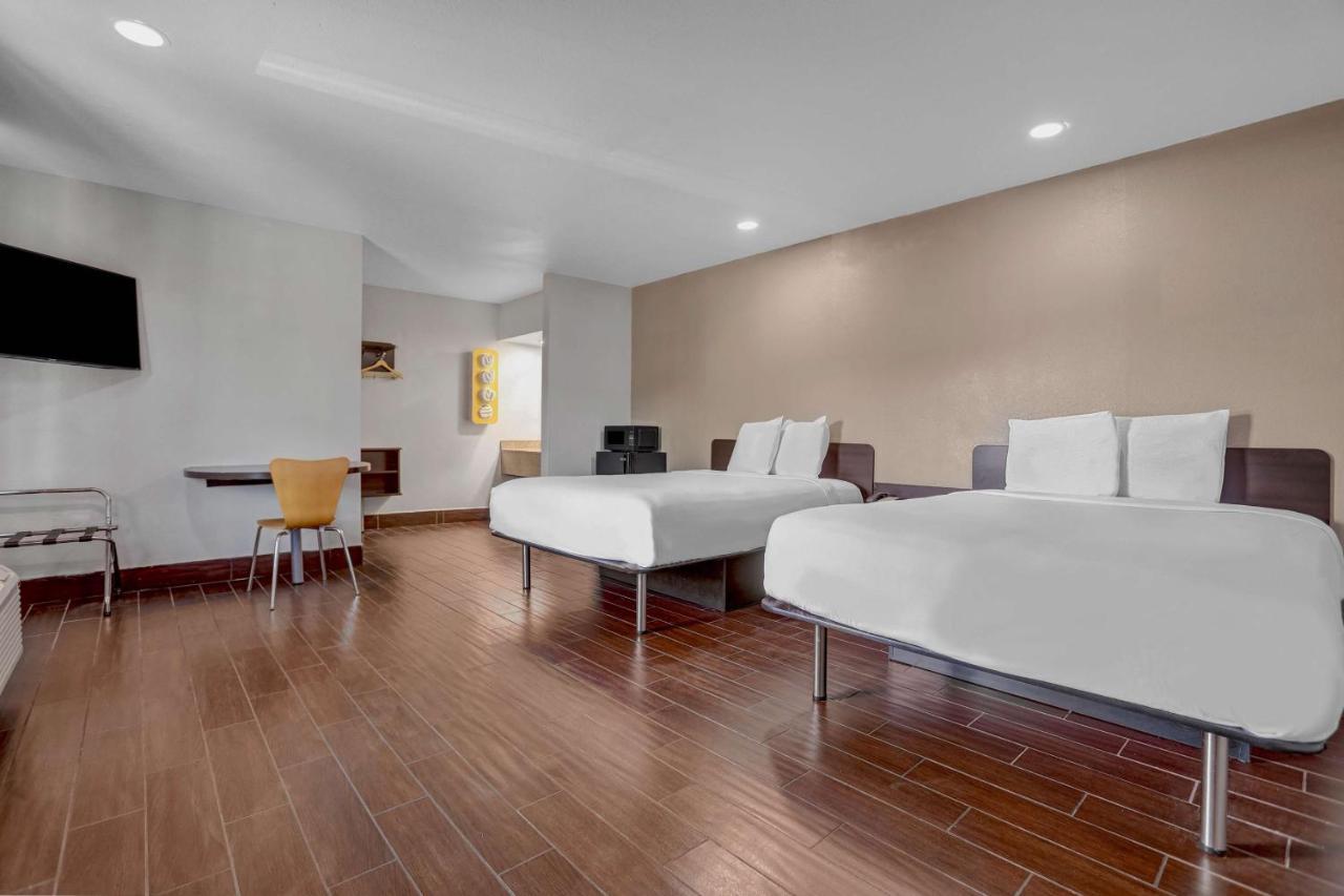 Hotel 6-ukiah, Ca - North 3*